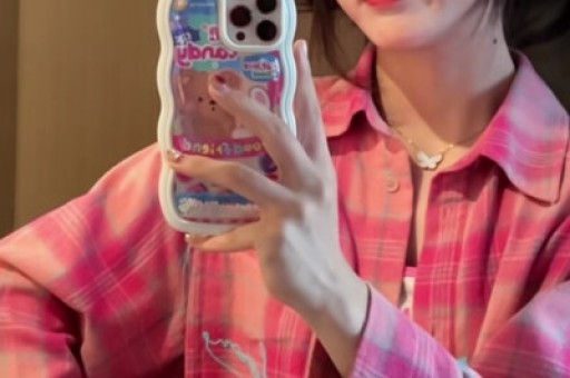知名网红 表妹李 KK 破产！未婚生女后掉粉上百万转行去卖小吃