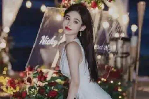周也才是娱圈真太妹都在等李湘道歉却被扒出黑料一个接一个